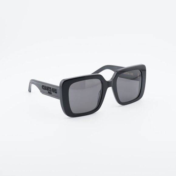 Dior WILDIOR S3U 10A0 Sunglasses Black Square Frame, Smoke Lenses main image 2